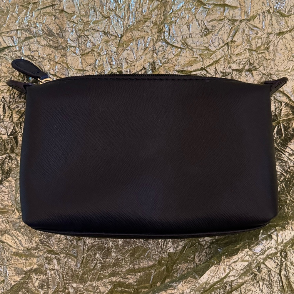 Anne Klein Pouch - Picture 2 of 3